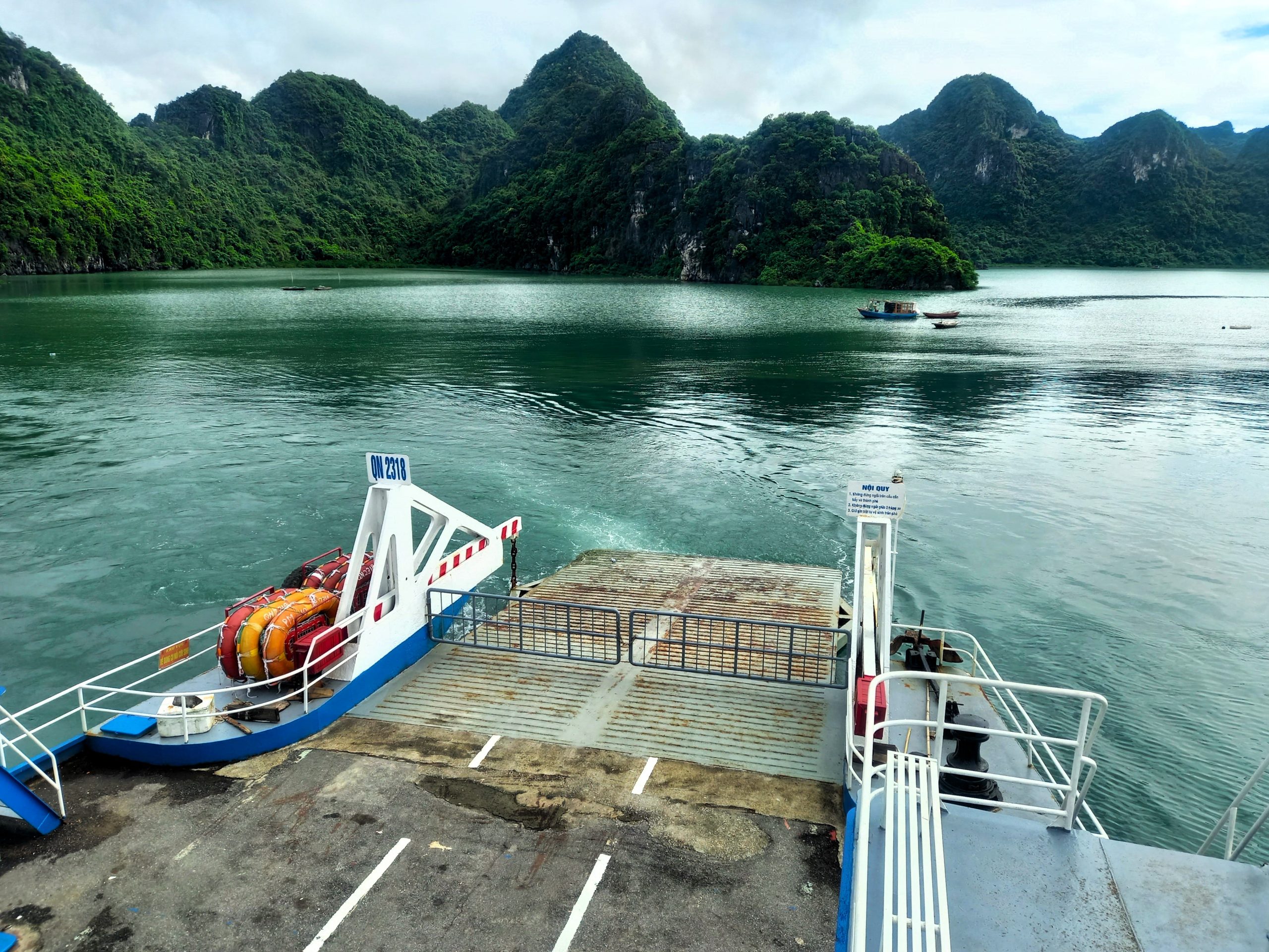 Tuan Chau - Cat Ba ferry